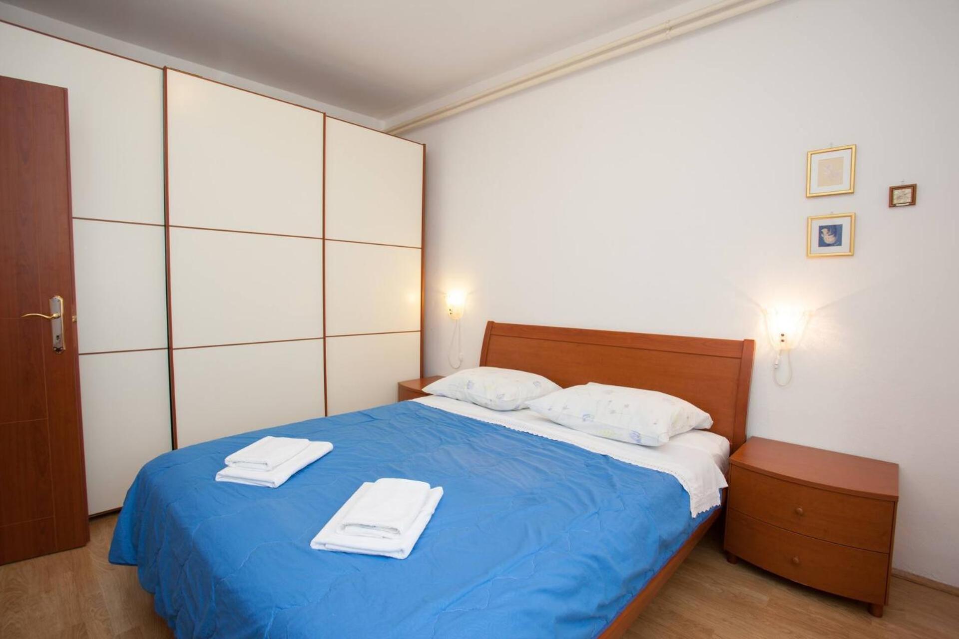 Apartments & Rooms Dekanic 巴斯卡 外观 照片