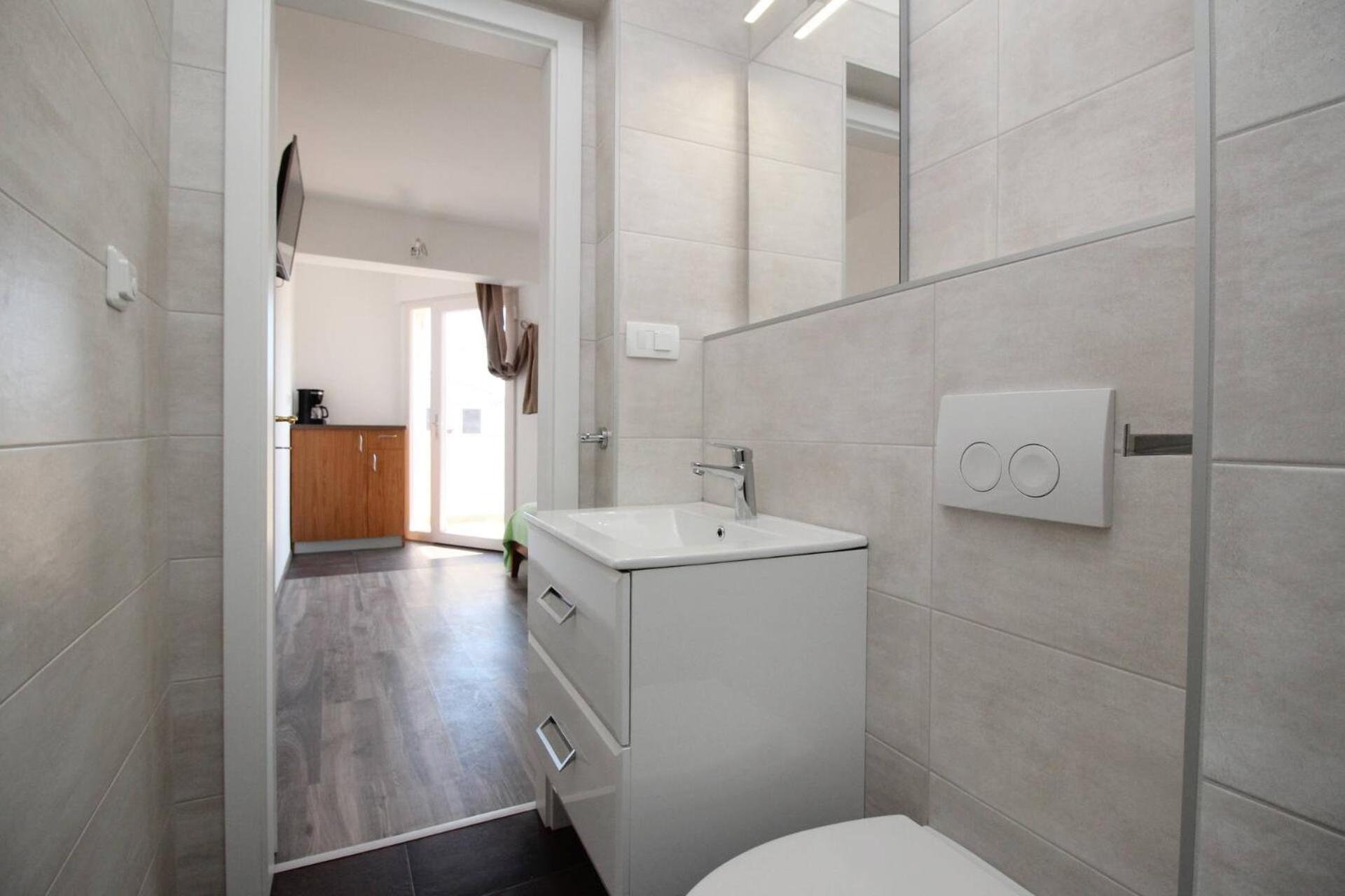 Apartments & Rooms Dekanic 巴斯卡 外观 照片